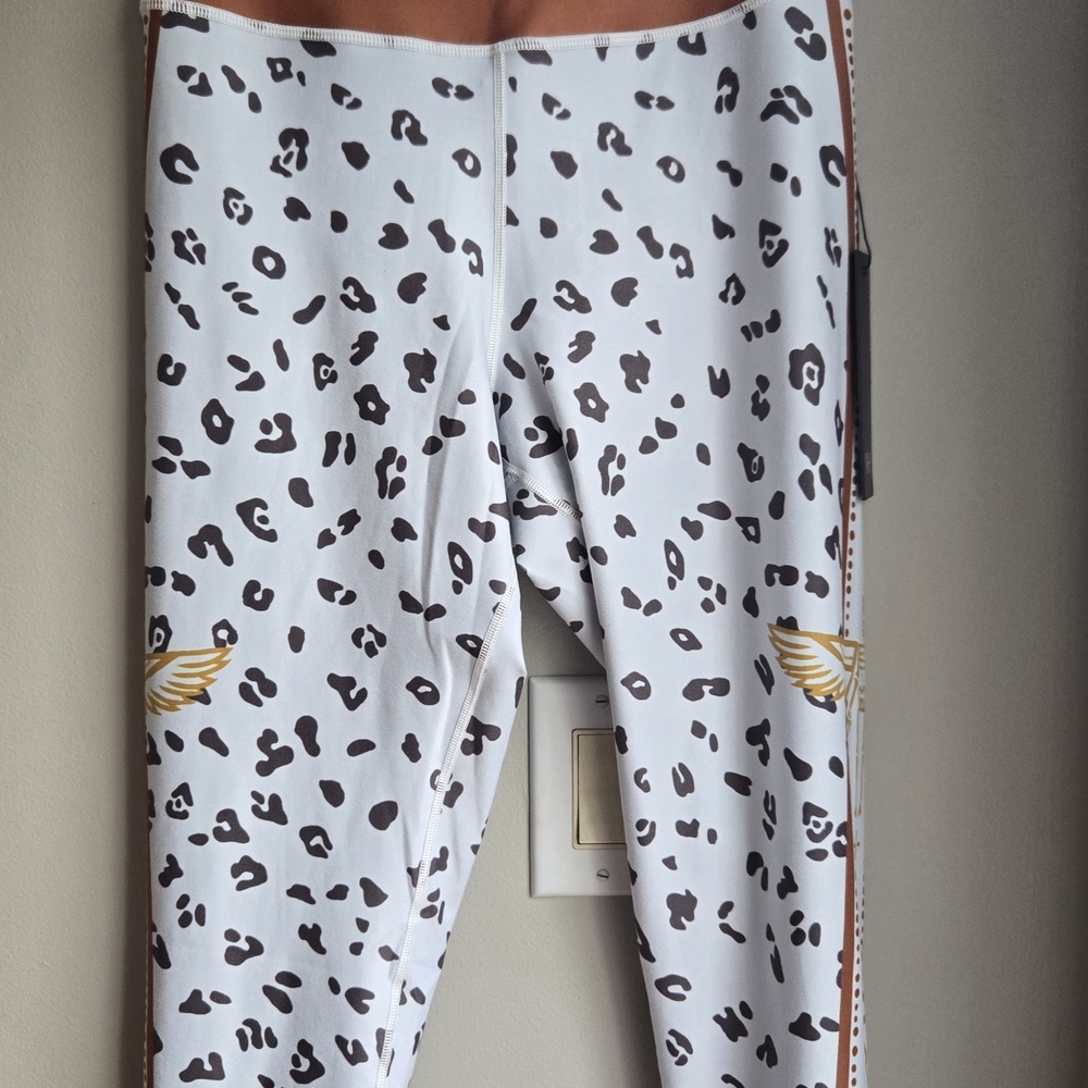 Women's Leopard Print Leggings - Brown and White